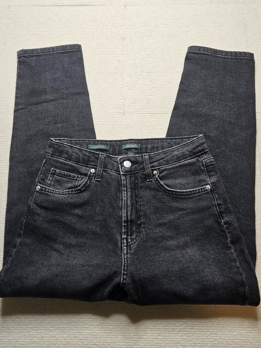 Wild Fable Women's Highest Rise Mom Jeans Faded Black Wash - Size 4